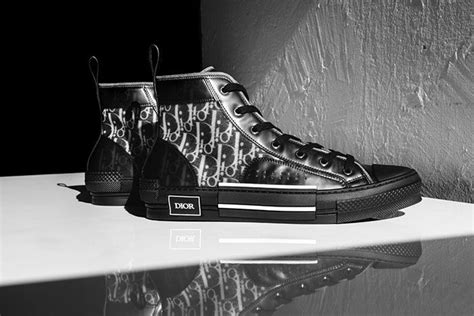 farfetch dior b23